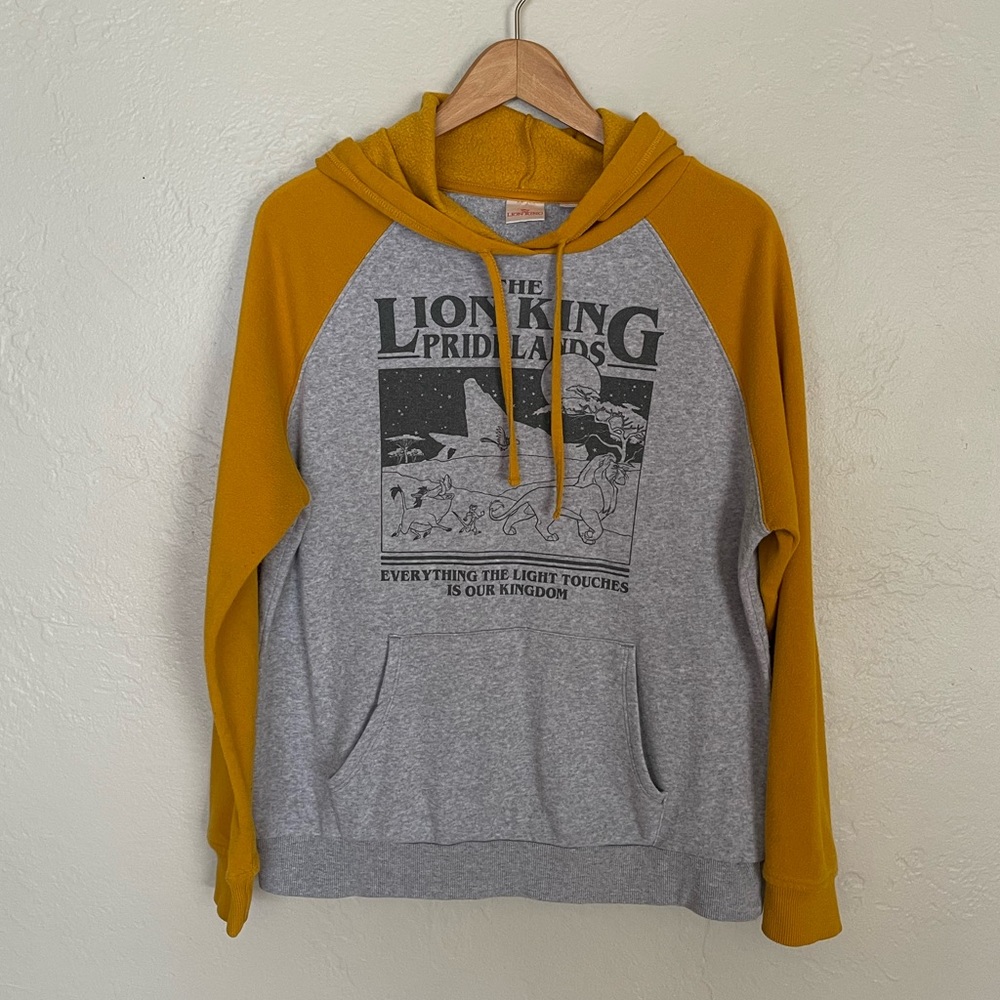 Disney The Lion King Hoodie 🦁 Juniors Medium Orange/Gray